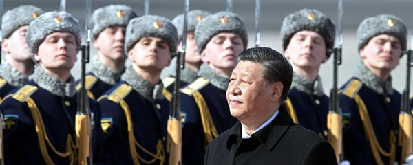 Private Pike squad in Moscow with President Eleven